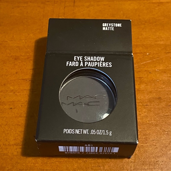 MAC Matte Eye Shadow Greystone - Picture 4 of 16